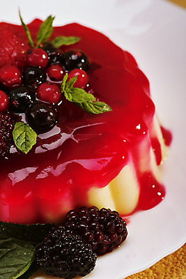 포토 JPG 해외이미지 열매 디저트 사람없음 빨간색 초록색 노란색 푸딩 건포도 해외202004 해외포토 식물 음식 컬러 포도 건과일 파일형식 이미지허브