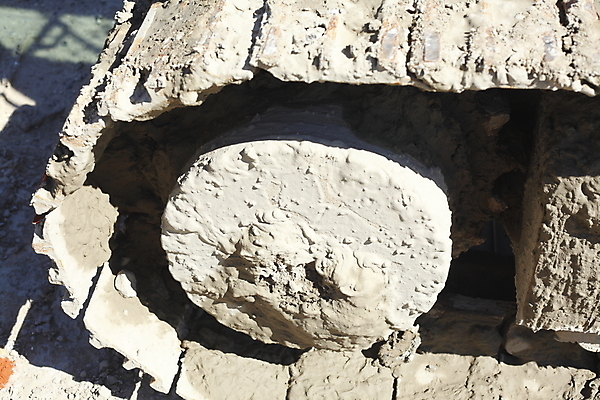 포토 JPG 해외이미지 유럽 모래 독일 사람없음 모래사장 건설현장 바퀴 불도저 굴착기 진흙 해외202004 해외포토 나라 바다 건설업 중장비 파일형식 이미지허브