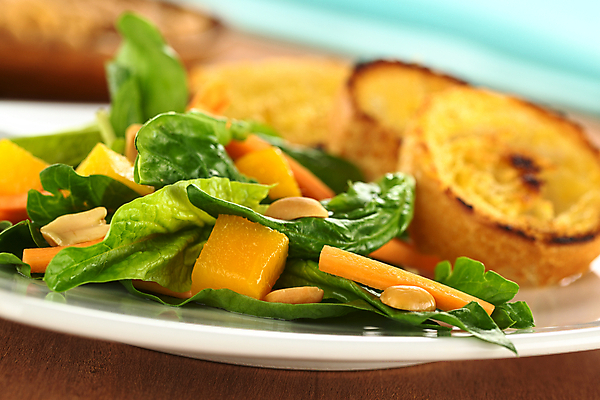 포토 JPG 해외이미지 접시 음식 빵 잎 채소 과일 건강 사람없음 가로 식사 당근 샐러드 신선 바게트 날것 땅콩 망고 시금치 앙트레 채식주의자 해외202004 해외포토 식물 식기 뿌리채소 견과류 열대과일 채식 파일형식 이미지허브