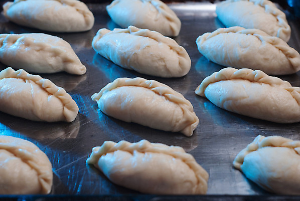 포토 JPG 해외이미지 전통 그릇 식기 음식 빵 부분 아침 디저트 쟁반 요리 사람없음 빛 저녁식사 신선 그룹 클래식 달콤 맛 아침식사 작음 굽기 먹기 오브젝트 날것 레시피 시트 점심식사 굴곡 생식 줄서기 페스츄리 핸드메이드 많음 해외202004 해외포토 주간 컨셉 모션 식사 크기 구이 파일형식 이미지허브