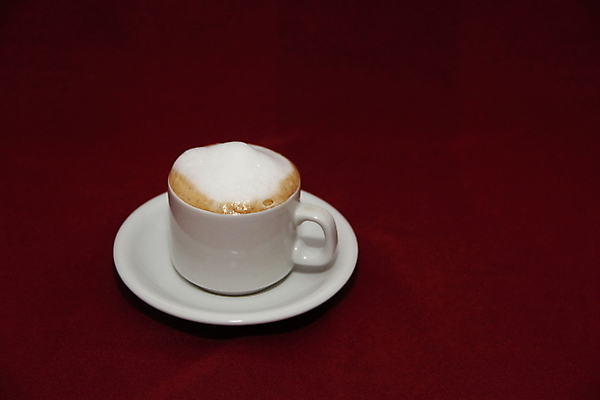 포토 JPG 해외이미지 커피 음료 음식 백그라운드 탁자 아침 콩 따뜻함 사람없음 목재 컵 갈색 초콜릿 검은색 카페 머그컵 흰색 신선 뜨거움 막대기 아침식사 굽기 먹기 향신료 아로마 향 카푸치노 에스프레소 내추럴 고립 시나몬 해외202004 해외포토 주간 나무 식기 컬러 가구 재료 모션 디저트 곡류 상점 식사 구이 향미료 파일형식 이미지허브