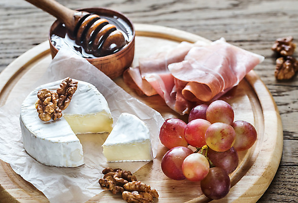 포토 JPG 해외이미지 전통 종이 음식 분홍색 조각 백그라운드 과일 포도 치즈 건조 건강 육류 사람없음 목재 머리 이탈리아 견과류 흰색 시골 신선 파마 황금 아침식사 애피타이저 정상 자르기 다발 햄 호두 부드러움 코르크 꿀 프랑스어 곰팡이 치유 해외202004 해외포토 나무 문자 헤어스타일 유럽 컬러 식재료 재료 모션 유제품 신체부위 식사 감각 파일형식 이미지허브