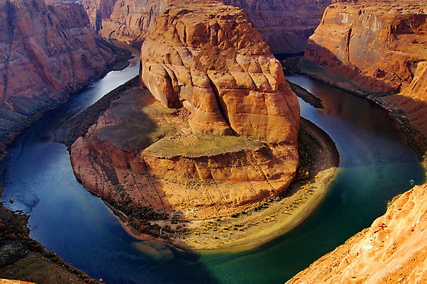 포토 JPG 해외이미지 호수 신발 자연 숙이기 사람없음 물 파란색 강 골짜기 지역 뱃놀이 울퉁불퉁 콜로라도 해외202004 해외포토 자연요소 컬러 포즈 배_교통 전통놀이 미국 생태계 파일형식 이미지허브