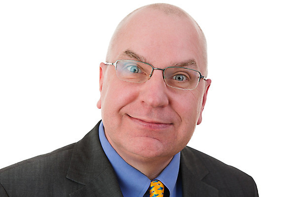 포토 JPG 해외이미지 응시 시선 남자 안경 얼굴 중년 한명 사람 정장 놀람 흰색 표현 비즈니스맨 질문 눈썹 호기심 오르기 대머리 의문 고립 반응 혼란 해외202004 해외포토 1 헤어스타일 잡화 옷 감정 컬러 컨셉 비즈니스 모션 표정 성인 신체부위 직장인 파일형식 이미지허브