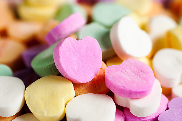 포토 JPG 해외이미지 모양 라이프스타일 계절 분홍색 오렌지 휴가 디저트 발렌타인데이 사탕 사랑 사람 사람없음 초록색 파란색 컬러풀 노란색 쌓기 과자 보라색 하트 마음 대접 달콤 파스텔톤 해외202004 해외포토 감정 음식 컬러 과일 모션 데이이벤트 생활 맛 파일형식 이미지허브