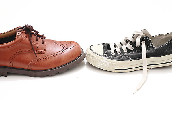 포토 JPG 해외이미지 드레스 옷 스포츠 신발 사람없음 유행 가죽 해외202004 해외포토 파일형식 이미지허브