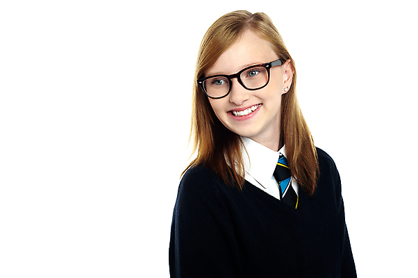 포토 JPG 해외이미지 백인 1 학생 드레스 여자 교육 행복 안경 포즈 백그라운드 유니폼 학교 넥타이 실내 한명 미소 사람 10대 스터디 유행 흰색 자신감 우아함 시원함 스마트 결백 고립 복종 지능 스타일 해외202004 해외포토 서양인 잡화 옷 감정 컬러 컨셉 청소년 표정 내부 학습 파일형식 이미지허브