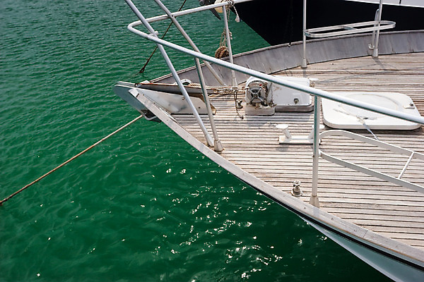 포토 JPG 해외이미지 스포츠 바다 요트 휴식 항해 사람없음 야외 목재 물 항구 만 보트 고급 주차 갑판 지중해 정박 활 방파제 코 함선 포트 닻 터키석 해외202004 해외포토 자연요소 나무 공공시설 컨셉 배_교통 재료 교통시설 신체부위 보석 파일형식 이미지허브