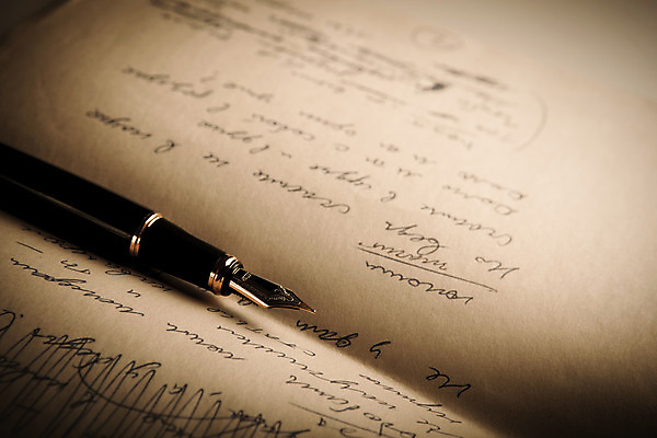 포토 JPG 해외이미지 종이 비즈니스 텍스트 잉크 이야기 사람없음 펜 만년필 검은색 기록 야간 분수 복고 과거 시트 구성 시인 해외202004 해외포토 자연요소 직업 컬러 컨셉 필기구 파일형식 이미지허브