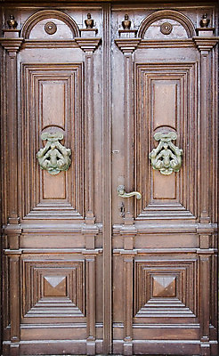 포토 JPG 해외이미지 건축양식 가정 가족 열쇠 주택 손잡이 미술 사람없음 건물 목재 문 금속 중세 역사 고급 맨션 시작 딸랑이 무거움 주소 천연기념물 귀족 노크 르네상스 옛날 정문 해외202004 해외포토 나무 건축물 건축 컨셉 재료 관계 재질 문화예술 아기용품 무게 파일형식 이미지허브