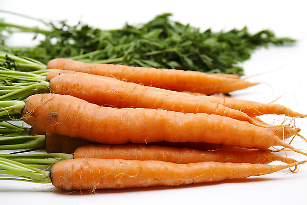 포토 JPG 해외이미지 식물 음식 줄기 잎 채소 건강 사람없음 초록색 식사 당근 수확 신선 먹기 흰배경 날것 해외202004 해외포토 컬러 백그라운드 농업 모션 뿌리채소 흰색 파일형식 이미지허브