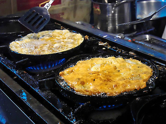 포토 JPG 해외이미지 전통 접시 음식 백그라운드 채소 태국 조개 건강 육류 요리 동양인 사람없음 계란 식사 저녁식사 튀김 굴 신선 뜨거움 시장 맛 해산물 점심식사 해외202004 해외포토 식기 아시아 컨셉 식재료 어패류 인종 알 파일형식 이미지허브