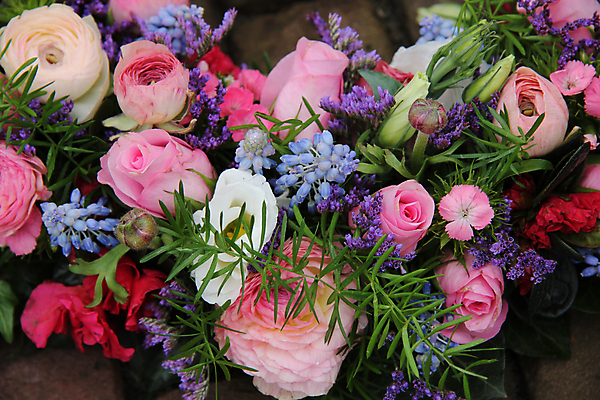 포토 JPG 해외이미지 식물 꽃잎 꽃 분홍색 꽃다발 결혼 백그라운드 자연 결혼식 사랑 사람없음 장식 초록색 파란색 장미 보라색 봄 축하 배열 꽃집 질감 파스텔톤 해외202004 해외포토 계절 감정 컬러 컨셉 이벤트 상점 생태계 파일형식 이미지허브