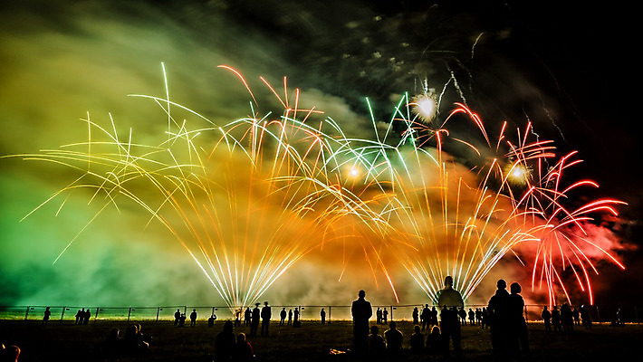 포토 JPG 해외이미지 행복 백그라운드 하늘 불 추상 휴가 불꽃 새로움 기념 이벤트 사람없음 빨간색 빛 컬러풀 파티 검은색 축제 어둠 자유 로켓 축하 4 야간 큼 폭발 연도 마법 7월 광 독립 해외202004 해외포토 자연요소 감정 컬러 컨셉 무늬 숫자 날짜 크기 파일형식 이미지허브