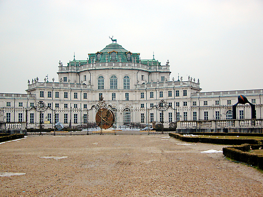포토 JPG 해외이미지 건축양식 주택 사람없음 이탈리아 산기슭 로스앤젤레스 바로크 피에몬테 해외202004 해외포토 건축 유럽 산 건물 미국 파일형식 이미지허브