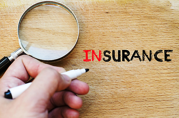 포토 JPG 해외이미지 손 여자 이동 텍스트 자동차 주택 안전 사람없음 단어 덮개 흰색 재산 보호 정상 위험 편지 사건 굽기 중개인 서비스 약속 보안 보험 적자 정책 해외202004 해외포토 직업 문자 육상교통 컬러 컨셉 사람 건물 신체부위 금융 뚜껑 구이 파일형식 이미지허브