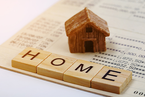 포토 JPG 해외이미지 백그라운드 컨셉 돈 비즈니스 건축양식 성공 지붕 주택 아이디어 사람없음 건물 금융 경제 판매 세일 저축 성장 시장 재산 구매 가격 은퇴 심볼 사인 투자 결제 가치 보험 대여 대출 빚 개발 계좌 렌탈 세금 수입 해외202004 해외포토 건축물 건축 쇼핑 파일형식 이미지허브