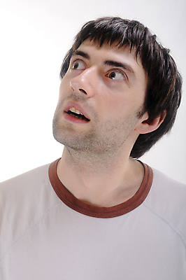 포토 JPG 해외이미지 백인 1 남자 감정 얼굴 백그라운드 한명 사람 소년 성인 갈색 머리 우주 놀람 기쁨 흰색 표현 오픈 입 유머 어깨 흥분 만들기 충격 고립 이마 유일 표현성 해외202004 해외포토 서양인 어린이 컬러 모션 표정 신체부위 파일형식 이미지허브