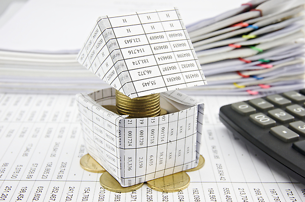 포토 JPG 해외이미지 교육 종이 돈 비즈니스 성공 설계 주택 사람없음 금융 숫자 쌓기 동전 자료 거래 저축 업무 재산 황금 상담원 분석 문서 투자 점검 계좌 효율 해외202004 해외포토 문자 컨셉 모션 건물 경제 작업 사무원 파일형식 이미지허브