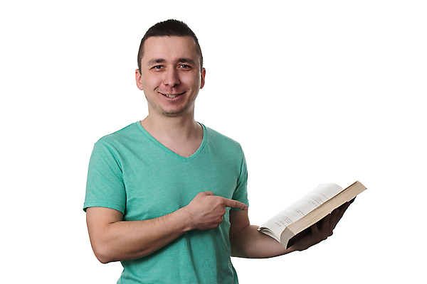 포토 JPG 해외이미지 백인 학생 교육 행복 감정 얼굴 백그라운드 셔츠 티셔츠 관리 한명 서기 웃음 사람 성인 10대 책 초록색 독서 기쁨 흰색 표현 잡기 오픈 고립 해외202004 해외포토 서양인 1 컬러 상의 모션 청소년 표정 신체부위 파일형식 이미지허브