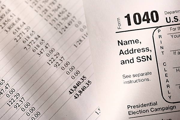 포토 JPG 해외이미지 직업 계절 종이 컨셉 돈 비즈니스 사람없음 금융 빛 사무실 숫자 미국 계산 계획 서식 문서 법 수익 계좌 세금 수입 예산 정부 환불 비용 해외202004 해외포토 문자 북아메리카 경제 재산 파일형식 이미지허브