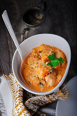 포토 JPG 해외이미지 음식 채소 호박 밥 반찬 사람없음 가로 식사 저녁식사 치킨 시골 해외202004 해외포토 닭고기요리 파일형식 이미지허브