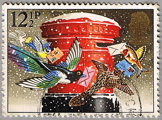 포토 JPG 해외이미지 크리스마스 통신 조류 휴가 봉투 영국 취미 사람없음 빨간색 펼침 수확 신용카드 편지 수집 엽서 패키지 우표 고립 편지쓰기 해외202004 해외포토 동물 기념일 유럽 컬러 농업 모션 금융 기록 파일형식 이미지허브