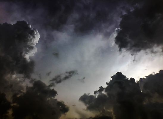 포토 JPG 해외이미지 구름 백그라운드 오렌지 자연 하늘 아침 추상 풍경 사람없음 여름 파란색 빛 컬러풀 햇빛 태양 반사 노란색 일출 검은색 어둠 일몰 흰색 야간 저녁 속도 폭풍 내추럴 해외202004 해외포토 주간 자연요소 계절 컬러 무늬 과일 날씨 노을 생태계 파일형식 이미지허브