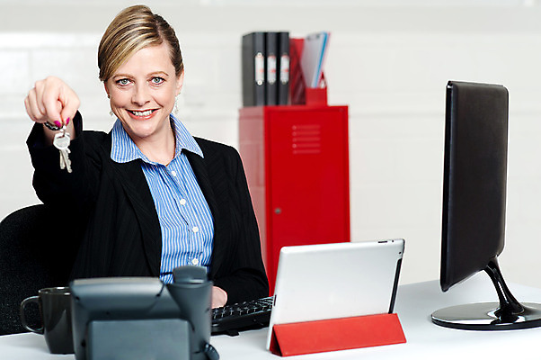 포토 JPG 해외이미지 백인 직업 여자 교육 행복 백그라운드 회사 비즈니스 사업가 성공 열쇠 한명 미소 성인 금융 스마트폰 사무실 알약 스크린 키보드 작업 비즈니스우먼 자신감 전화기 컨설턴트 경영자 파일 잠금 비서 보여주기 경영 정중 해외202004 해외포토 서양인 1 감정 컨셉 모션 표정 사람 경제 핸드폰 스마트기기 약 직장인 전문직 상담 리더 보안 파일형식 이미지허브