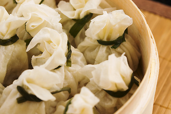 포토 JPG 해외이미지 전통 접시 음식 오렌지 새우 실내 돼지고기 요리 동양인 사람없음 노란색 일본 식사 저녁식사 중국 점 오픈 원형 아침식사 가득함 대나무 심플 동쪽 점심식사 폭식 다진 땅바닥 스타일 해외202004 해외포토 도형 나무 식기 아시아 컬러 과일 바닥 육류 갑각류 인종 내부 방향 파일형식 이미지허브