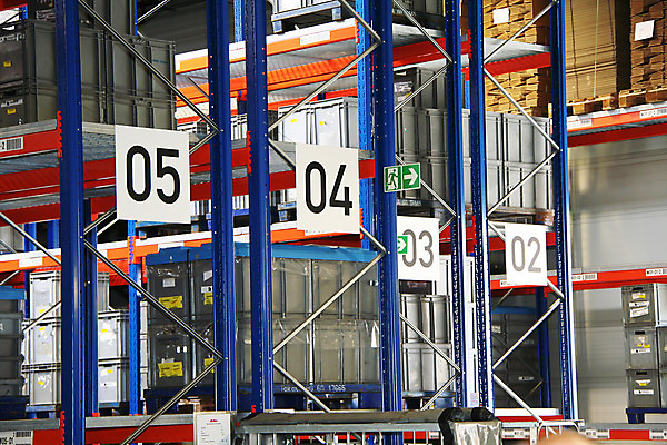 포토 JPG 해외이미지 산업 포크 비즈니스 포장 공장 교통시설 선반 실내 사람없음 내부 건물 상자 노란색 상점 기계 화물 팔레트 제조 상품 주식 큼 나무상자 컨테이너 수집 배송 창고 상업 리프트 패키지 수납 짐차 소매 지게차 물류 궤 로딩 분배 신발장 공급 해외202004 해외포토 식기 건축물 컬러 가구 교통 공업 자동차 금융 운송업 중장비 크기 시설 파일형식 이미지허브