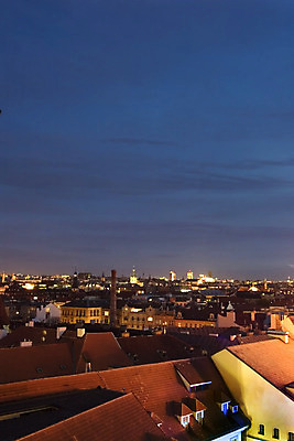 포토 JPG 해외이미지 유럽 도로 길 건축양식 휴가 거리 미술 사람없음 건물 파란색 빛 도시풍경 여행객 검은색 어둠 일몰 도시 역사 중앙 야간 저녁 체코 프라하 타운 공화국 보헤미아 옛날 생존 해외202004 해외포토 자연요소 건축물 건축 나라 컬러 교통시설 문화예술 사람 풍경 노을 파일형식 이미지허브