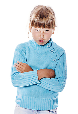 포토 JPG 해외이미지 백인 1 여자 감정 얼굴 어린이 백그라운드 한명 서기 사람 파란색 금발 분노 흰색 청바지 표현 찡그림 상처 스웨터 고립 썩음 옛날 특별함 해외202004 해외포토 서양인 헤어스타일 컬러 컨셉 상의 바지 모션 표정 신체부위 파일형식 이미지허브