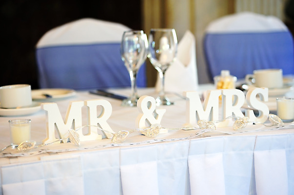 포토 JPG 해외이미지 결혼 탁자 결혼식 사람없음 내부 장식 파란색 흰색 정상 접수 해외202004 해외포토 컬러 가구 이벤트 파일형식 이미지허브