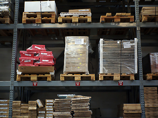 포토 JPG 해외이미지 전통 디자인 산업 비즈니스 건축양식 공장 교통시설 선반 사람없음 내부 목재 사무실 쌓기 문 금속 방 화물 상품 주식 컨테이너 캐비닛 창고 상업 수납 질서 로딩 분배 수입 신발장 옛날 공급 해외202004 해외포토 나무 건축 가구 교통 재료 공업 모션 재질 금융 운송업 예절 사물함 시설 파일형식 이미지허브