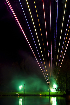 포토 JPG 해외이미지 전통 계절 행복 호수 백그라운드 일러스트 하늘 추상 휴가 새로움 기념 폭죽 불꽃놀이 이벤트 사람없음 빨간색 물 파란색 빛 강 컬러풀 반사 노란색 파티 검은색 축제 어둠 공연 에너지 로켓 흰색 축하 야간 저녁 폭발 연도 쇼 마법 빛망울 광 해외202004 해외포토 자연요소 감정 컬러 컨셉 무늬 놀이 파일형식 이미지허브