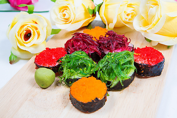 포토 JPG 해외이미지 전통 접시 아시아 문화 음식 바다 잎 다이어트 채소 밥 오이 건강 어류 요리 동양인 사람없음 주방 식당 일본 식사 저녁식사 초밥 신선 해조류 맛 고추냉이 참치 먹기 장어 레몬 해산물 준비 롤 연어 모음 아보카도 점심식사 일본음식 해외202004 해외포토 식물 식기 나라 컨셉 과일 모션 인종 상점 수중동물 양념 해양식물 파일형식 이미지허브