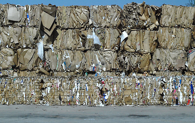 포토 JPG 해외이미지 산업 종이 사람없음 상자 갈색 쌓기 환경 재활용 보호 패키지 한조각 낭비 판지 해외202004 해외포토 1 컬러 컨셉 모션 친환경 파일형식 이미지허브