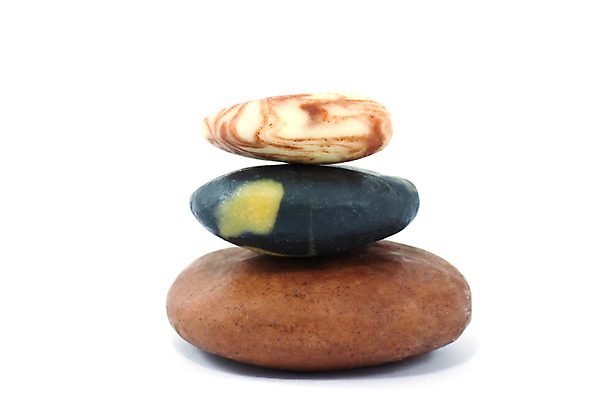 포토 JPG 해외이미지 모양 선 바다 백그라운드 컨셉 불교 요가 자연 하늘 휴식 건강 미술 사람없음 목재 파란색 반사 쌓기 탑 스파 화목 침묵 회색 조약돌 바위 흰색 배열 심볼 명상 오브젝트 피라미드 심플 질서 테라피 흙더미 옛날 통일 완전 해외202004 해외포토 나무 건축물 웰빙 종교 컬러 재료 모션 문화예술 뷰티 소리 흙 돌_바위 예절 생태계 랜드마크 파일형식 더미 이미지허브