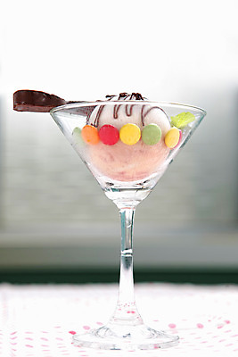 포토 JPG 해외이미지 유리 사탕 사람없음 컵 컬러풀 초콜릿 얼음 추위 뜨거움 허브 크림 해외202004 해외포토 자연요소 식물 식기 컬러 재질 디저트 파일형식 이미지허브