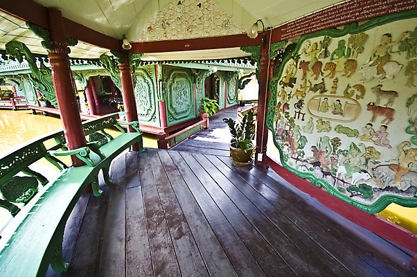 포토 JPG 해외이미지 아시아 문화 건축양식 태국 동양인 사람없음 클래식 박물관 방콕 해외202004 해외포토 건축 나라 컨셉 인종 파일형식 이미지허브