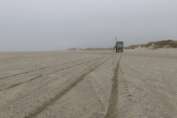 포토 JPG 해외이미지 모래 바다 섬 건축양식 자연 새로움 주택 풍경 사람없음 목재 모래사장 계단 안개 가을 행운 역사 구출 모래언덕 시골집 위치 봉 북쪽 기념물 천연기념물 고립 뿌연 해외202004 해외포토 나무 계절 건축 컨셉 재료 날씨 건물 도움 방향 언덕 생태계 파일형식 이미지허브