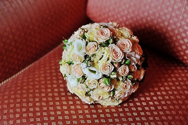 포토 JPG 해외이미지 전통 손 꽃 분홍색 꽃다발 결혼 꽃무늬 가족 탁자 국화 사랑 이벤트 성인 사람없음 초록색 컬러풀 장미 노란색 파티 유행 보라색 어둠 벚꽃 흰색 축하 우아함 결과 보석 다발 배열 제비꽃 구슬 묘사 활 싱글 약혼 땅바닥 해외202004 해외포토 식물 감정 컬러 가구 컨셉 무늬 관계 바닥 사람 신체부위 광석 약속 파일형식 이미지허브