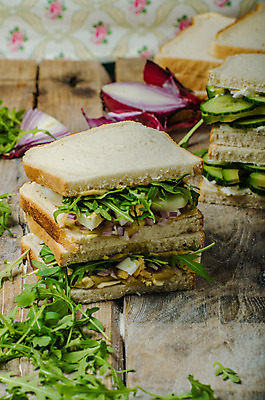 포토 JPG 해외이미지 음식 조각 백그라운드 잎 토마토 채소 오이 치즈 샌드위치 건강 육류 사람없음 목재 초록색 식사 저녁식사 치킨 샐러드 추위 흰색 시골 신선 아침식사 바게트 상추 먹기 속도 만족 클럽 유기농 햄 슬라이스 토스트 베이컨 칠면조 아보카도 점심식사 루꼴라 바이오 번 핸드메이드 해외202004 해외포토 나무 식물 웰빙 감정 빵 컬러 과일 식재료 재료 모션 조류 유제품 돼지고기 닭고기요리 파일형식 이미지허브