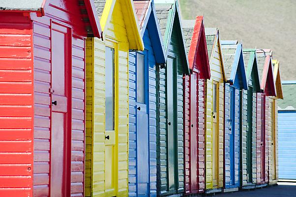 포토 JPG 해외이미지 휴가 수영장 사람없음 목재 컬러풀 변화 오두막 색동 줄서기 해외202004 해외포토 나무 컬러 컨셉 재료 모션 파일형식 이미지허브