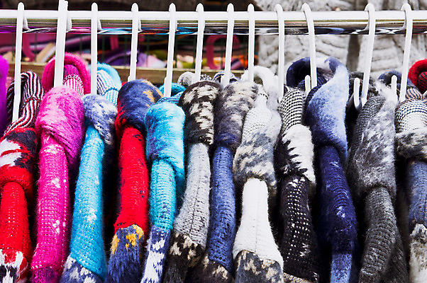 포토 JPG 해외이미지 옷 스포츠 셔츠 겨울 오렌지 매달리기 사람없음 가로 빨간색 초록색 파란색 쇼핑 노란색 유행 세일 상점 재킷 활발 코트 흰색 직물 그룹 시장 선택 상품 옷걸이 수집 북극 스웨터 오브젝트 소매 흙더미 양모 멀티 신발장 양털 줄서기 해외202004 해외포토 계절 컬러 컨셉 상의 과일 모션 흙 외투 극지방 파일형식 더미 이미지허브