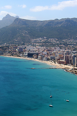 포토 JPG 해외이미지 유럽 모래 바다 여행 자연 휴가 산 안테나 파노라마 풍경 사람없음 물 여름 파란색 햇빛 항구 맑음 도시 만 보트 스페인 지중해 휴양지 소금 타운 스카이라인 해외202004 해외포토 자연요소 계절 나라 컬러 배_교통 통신 교통시설 날씨 촬영기법 태양 장소 생태계 파일형식 이미지허브