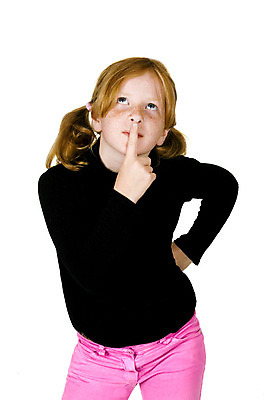 포토 JPG 해외이미지 어린이 분홍색 생각 손가락 한명 앉기 청춘 검은색 흰색 입술 주근깨 고립 해외202004 해외포토 1 손 컬러 컨셉 모션 사람 신체부위 점 파일형식 이미지허브