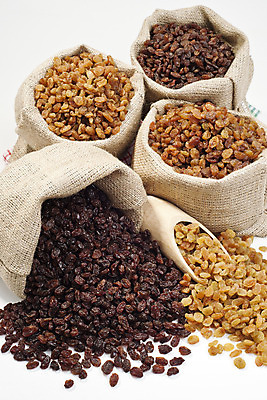 포토 JPG 해외이미지 스튜디오촬영 음식 과일 재료 실내 그림자 사람없음 가로 하이앵글 컬러풀 쌓기 흰색 신선 그룹 소프트포커스 자르기 흙더미 건강식 건포도 고립 정물화 카피스페이스 해외202004 해외포토 뷰포인트 컬러 모션 포도 촬영기법 내부 흙 공백 그림 건과일 파일형식 더미 이미지허브