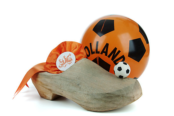 포토 JPG 해외이미지 전통 문화 스포츠 신발 오렌지 공 놀이 경기 사람없음 목재 장식 컵 세계 조각상 축구 경쟁 장비 게임 원형 사자 가죽 심볼 오브젝트 네덜란드 고립 여의주 챔피언 토너먼트 해외202004 해외포토 도형 나무 식기 유럽 컨셉 과일 재료 포유류 조형물 구기 파일형식 이미지허브